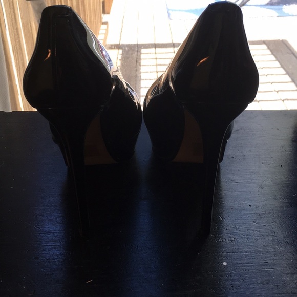 Patent leather black heels - Picture 4 of 4